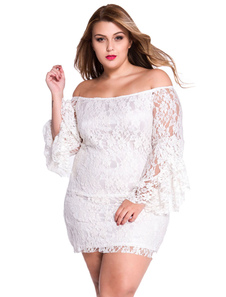 Fabuleuse mini robe sexy blanche tricotée et col bateau manches papillon