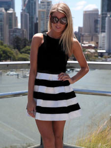 Robe skater casual bleu marine foncé