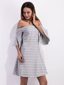 Robe grise au large de l’épaule Bell manches courtes rayé Backless plissé robe
