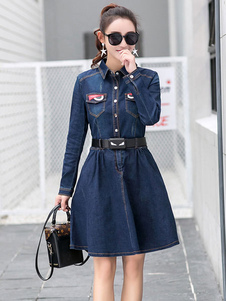 Chemise denim robe féminine Fit manches longues bleu profond et robe patineuse évasé avec ceinture
