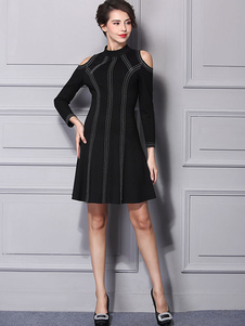 Robe noire épaule froide 3/4 Sleeve Flare robe courte femmes