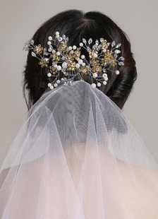 Voile de mariée blanche Tulle deux Tier coupe bord voile de mariée avec perles strass peigne