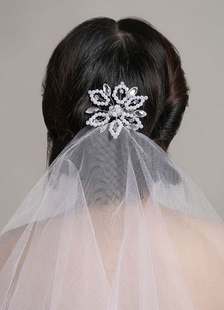 Voile de mariage Tulle coupé bord que deux niveau voile de mariée avec perles strass fleur forme coi