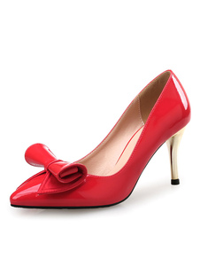 Escarpins à talons aigus verni talons couverts