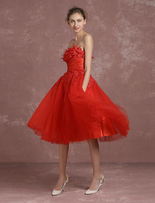 Robe sublimée de cocktail A-ligne en tulle rouge bustier avec dentelle longueur molletlacets de dent