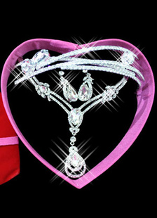 White Rhinestone Pierced Metal Gorgeous Drops Design Bridal Jewelry Set