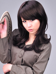 Perruque longue frisée chocolat avec frange oblique