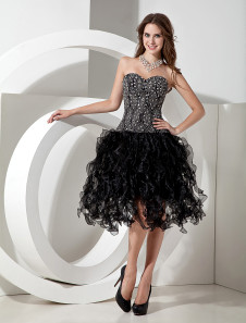 Mini robe de cocktail fourreau noire en organza