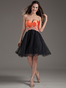 Mini robe fête de la rentrée A-ligne noire en tulle