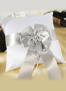 Blanc perles Satin bague de mariage au porteur oreiller