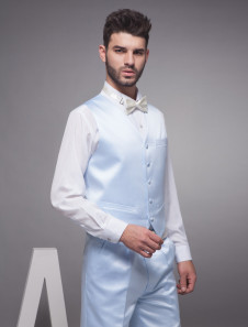 Charmant bleu ciel mari gilet en satin personnalisé adapté à cérémonie