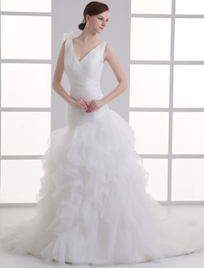 Robe de mariage boule ivoire en tulle avec col V à traîne courte