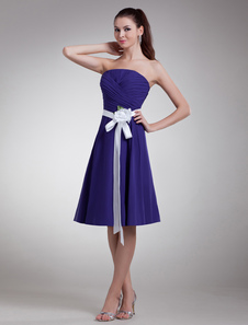 Robe de cocktail en chiffon pourpre bustier avec fleur