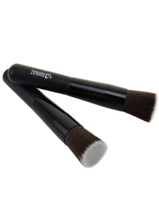 Brosse de maquillage pratique en fibres noires