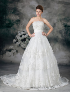 Robe de mariage charmante boule blanche en tulle bustier à traîne courte