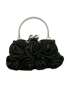 Pochette de soirée en satin noir avec fleur à chaîne