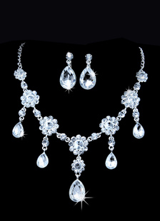 Ensemble de bijoux design de gouttes avec rhinestone