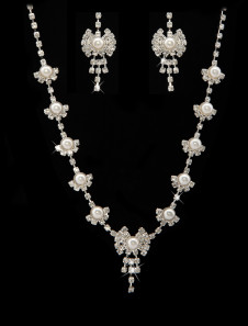 Ensemble de bijoux doux de soirée noeud papillion fausse perle