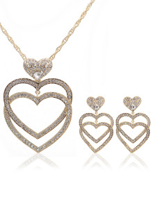 Parure de bijoux nuptiale métal doré et diamant, forme de cœur
