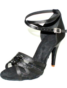 Chaussure noire de danse latine croisée en satin