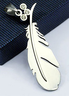 Collier plume fantastique Lobster Claw fermoir acier inoxydable masculine