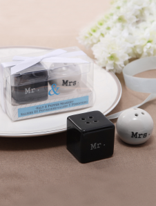 Poivriers en céramique noir et blanc