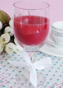 Gobelet rouge modèle cire bougie faveurs