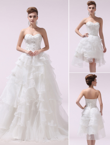 Robe de mariée gracieuse A-ligne en organza brodé encolure en coeur traîne démontable
