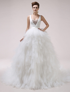 Robe de mariée fabuleuse boule en tulle brodé col V traîne chapelle
