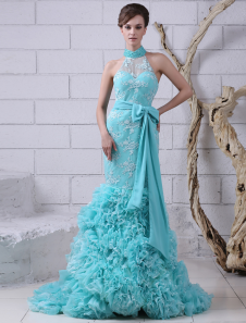 Robe exquise de soirée bleu ciel claire sirène col roulé avec perles traîne courte