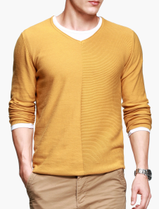 Pull de t-shirt intégré en coton de modèle tricot col V