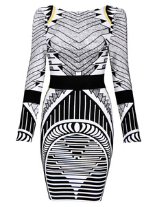 Robe bodycon impression géométrique et manche longue