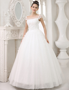 Robe mariage A-ligne en tulle ivoire avec fleur à col carré