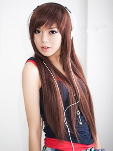 Perruque droite longue châtaigne avec frange oblique