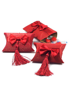 Boîte rouge Wedding Favors oreiller forme arc frange papier mariage