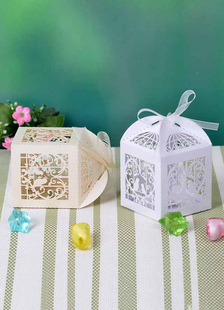 Carré motif coeur papier perlé Wedding Favor boîtes ensemble de 12