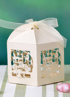 Carré Out creux papier perlé Wedding Favor boîtes ensemble de 12
