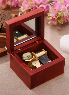 Cadeaux de mariage rétro case rouge boîte à musique