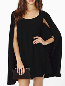 Robe droite noire surdimensionné de forme cape
