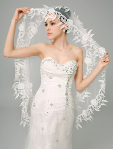 Voile cathédrale d'une couche en tulle brodé avec fleurs