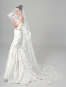 Voile cathédrale d'une couche en tulle avec belle dentelle