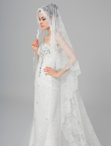 Superbe voile cathédrale d'une couche en dentelle avec applique