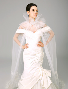 Voile cathédrale d'une couche en tulle léger avec applique