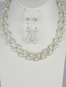 Les boucles d'oreilles argent strass perle tendance mariage et ensemble de bijoux collier