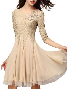 Robe skater élégante plissée en chiffon abricot unicolore moulant brodé