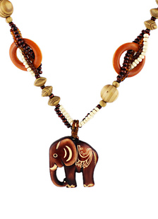 Bois sculpté collier de mode de la femme éléphant