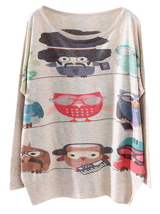 Pull imprimé dessin animé surdimensionné à manche chauve-souris