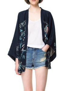 Cardigan kimono bleu marine foncée imprimé fleurie