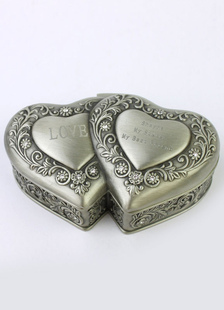 Boîte à bijoux en forme de coeur double