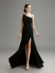 Robe mère de mariés en chiffon noir à une épaule à traîne